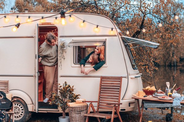 Astuces pour maximiser l'espace dans votre mobile home pendant le camping